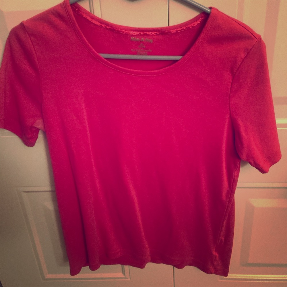 Pink tee